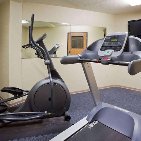 Americinn By Wyndham Fargo West Acres Екстериор снимка