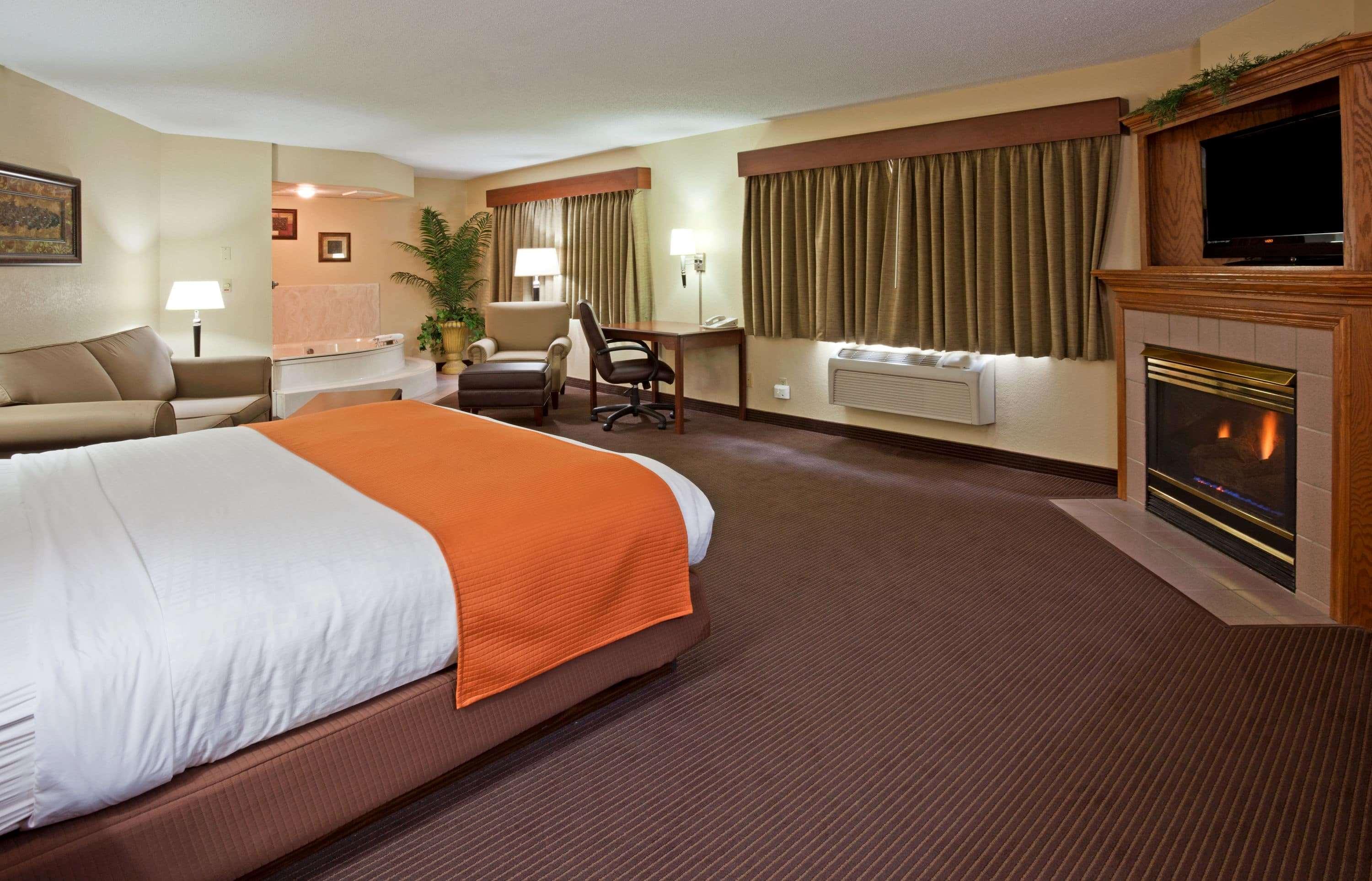 Americinn By Wyndham Fargo West Acres Екстериор снимка