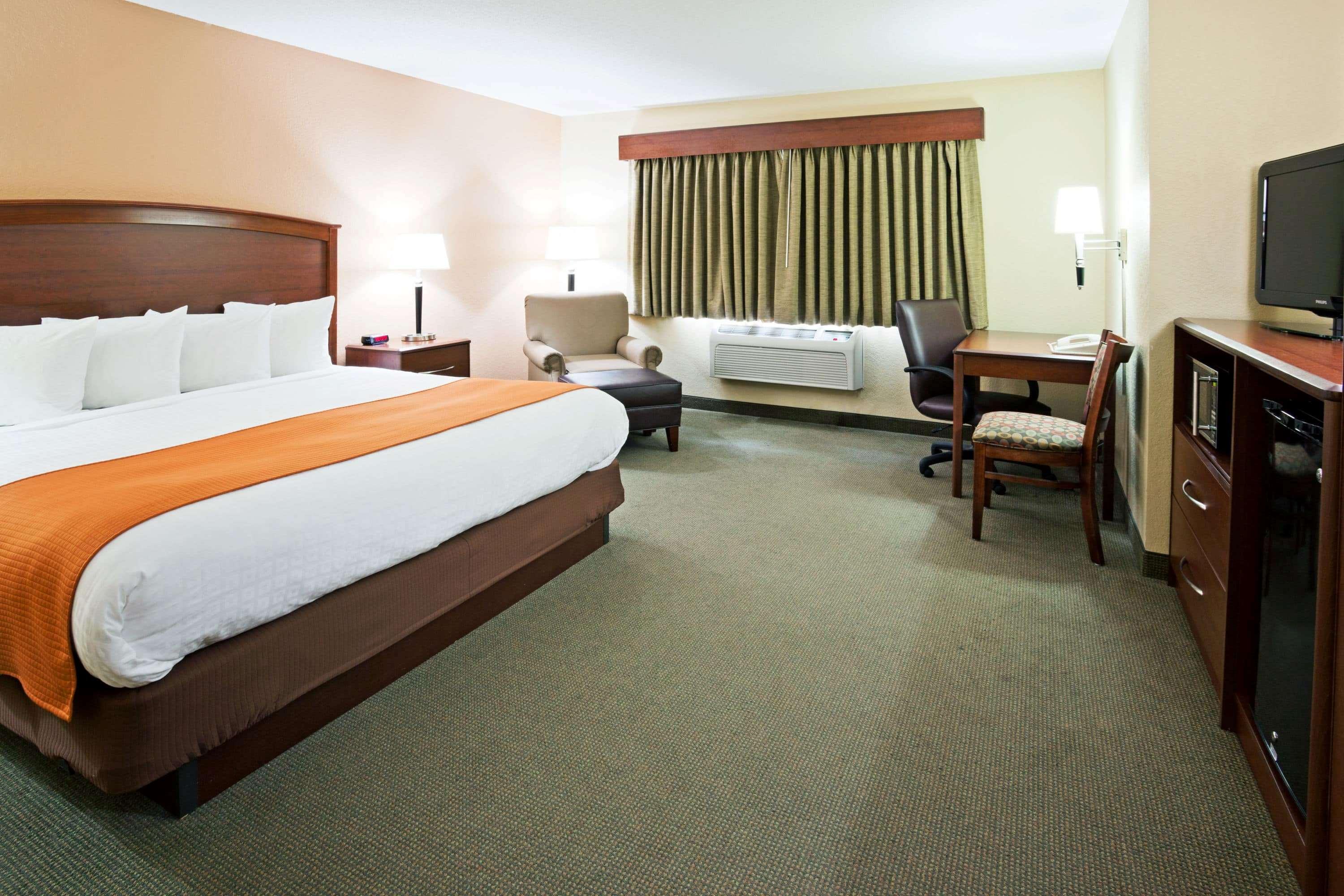 Americinn By Wyndham Fargo West Acres Екстериор снимка